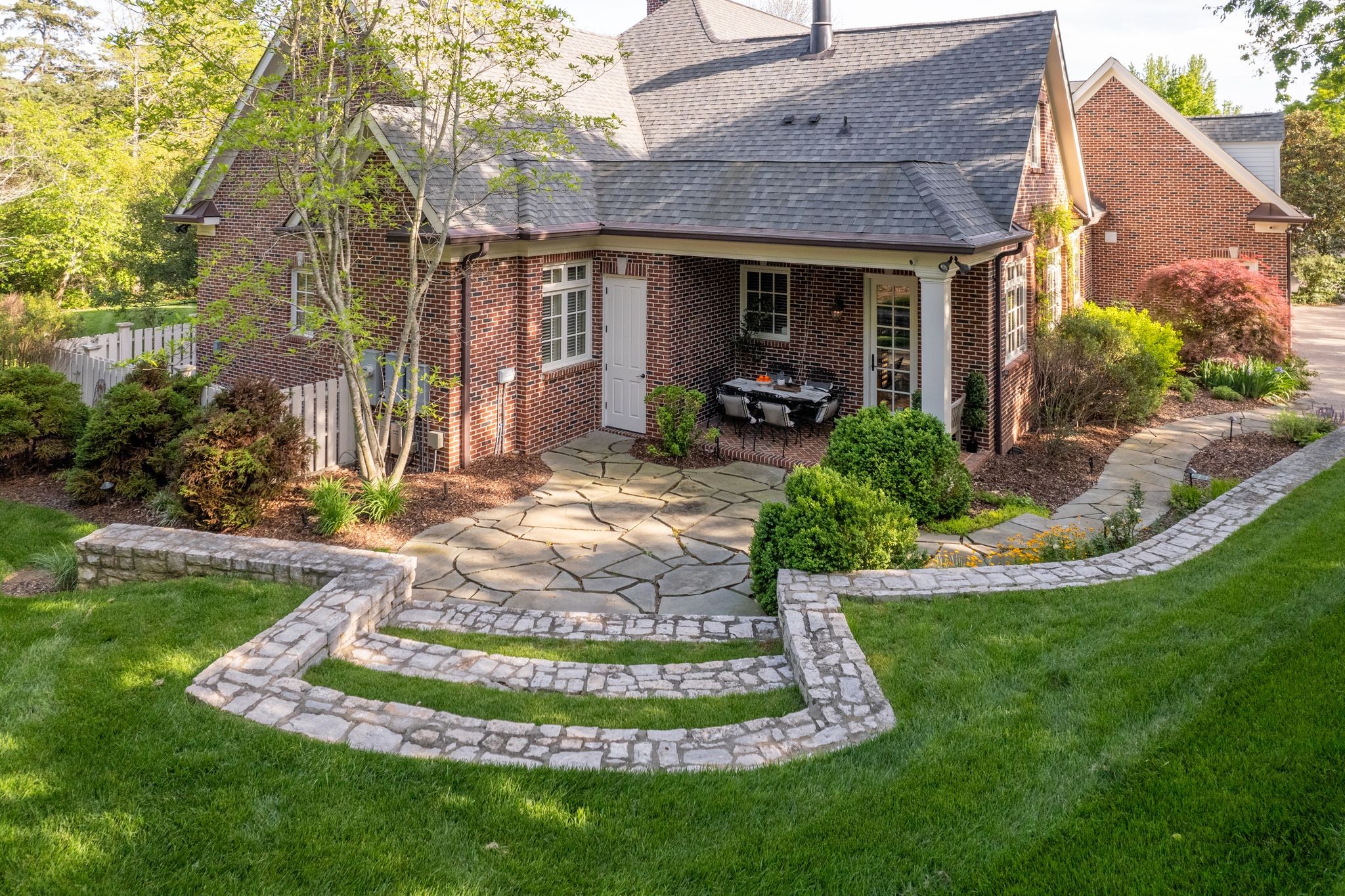 2310 Hemingway Dr
