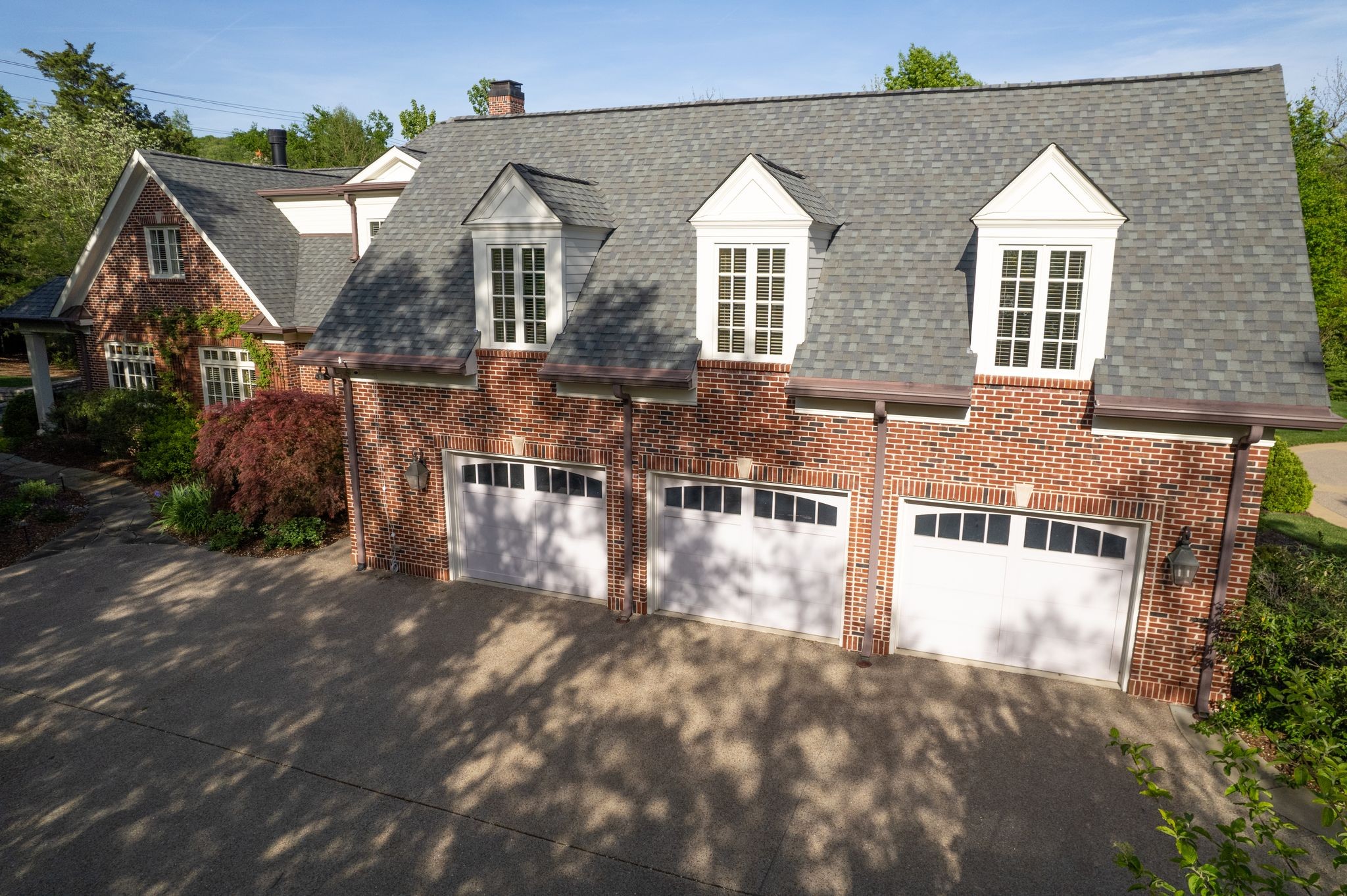 2310 Hemingway Dr