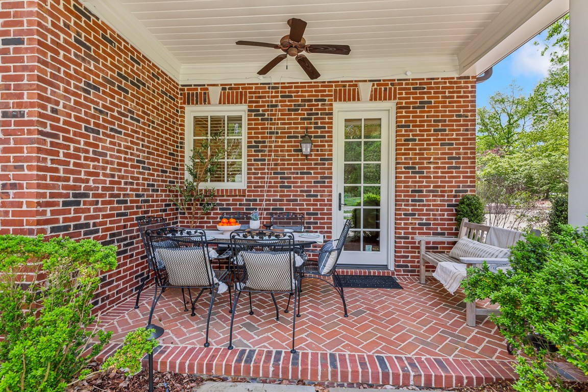 2310 Hemingway Dr