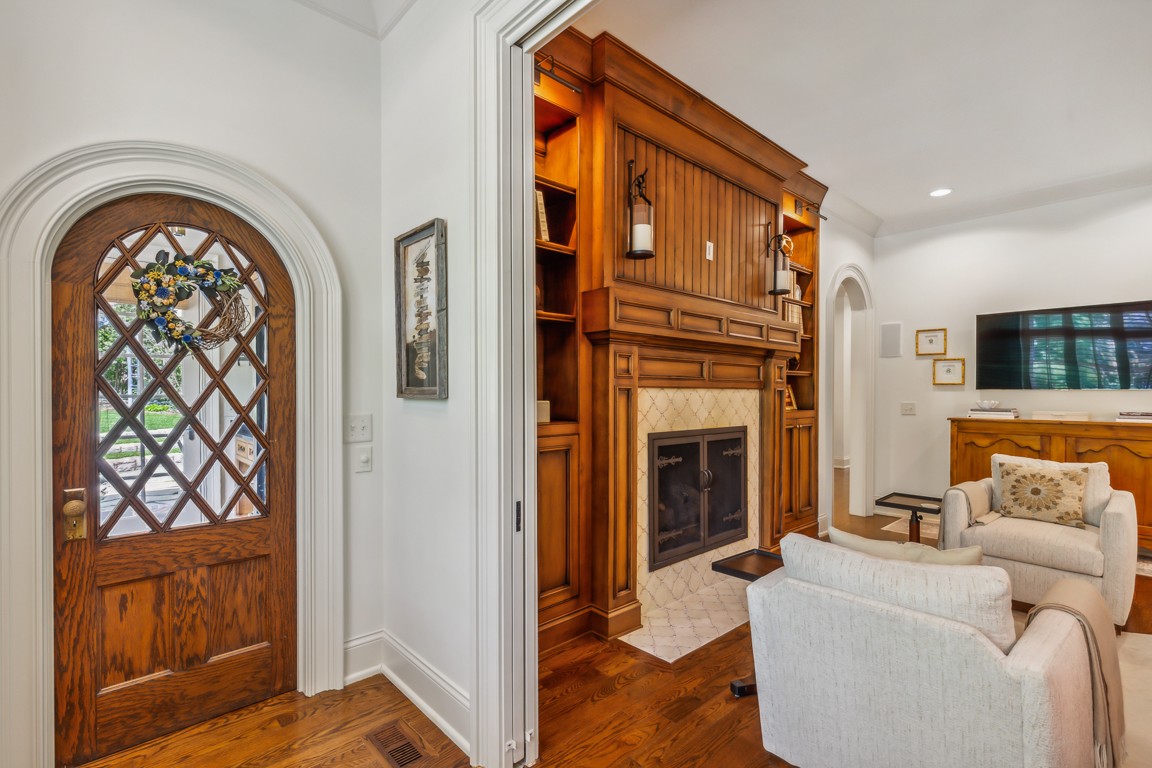 2310 Hemingway Dr