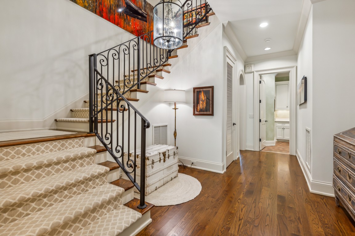 2310 Hemingway Dr