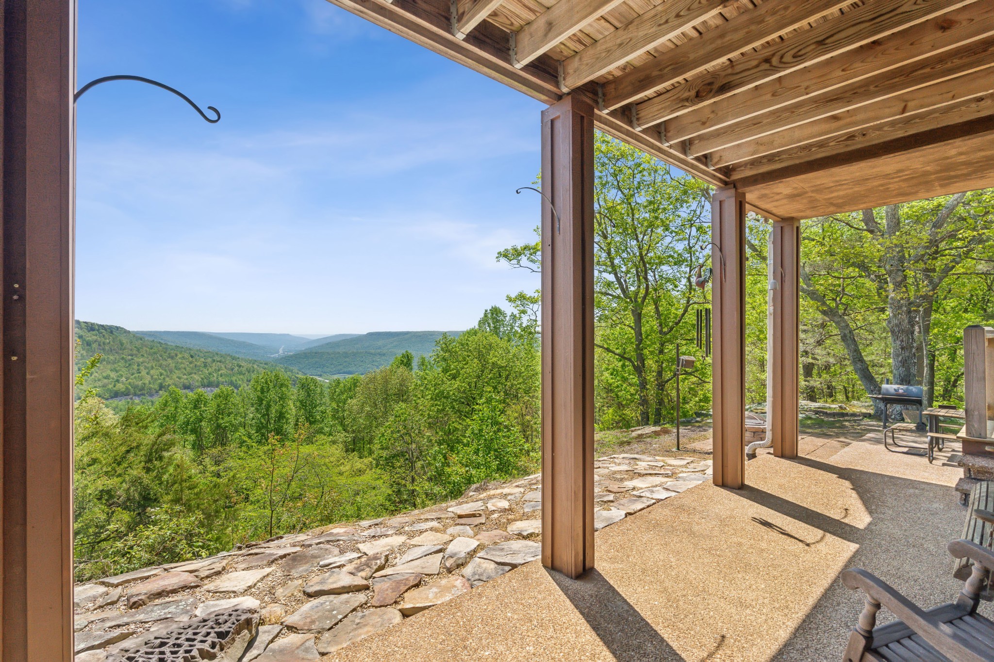 2063 Laurel Lake Dr