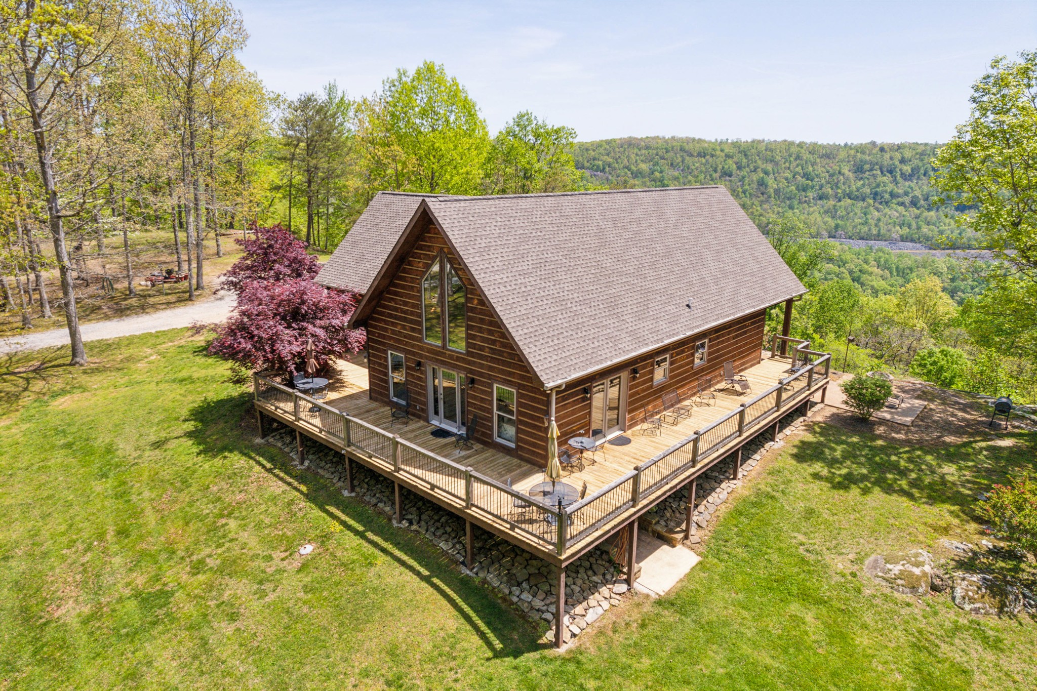 2063 Laurel Lake Dr