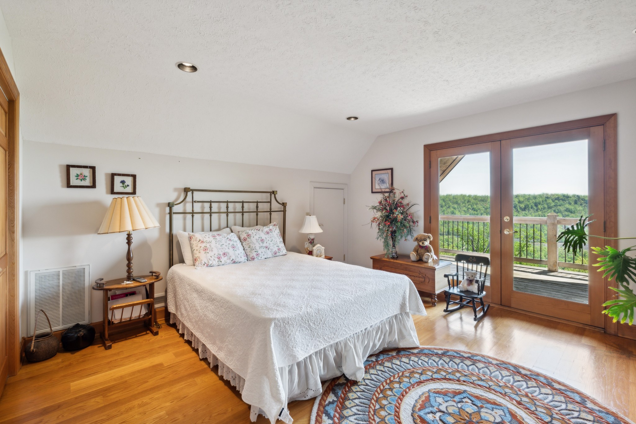 2063 Laurel Lake Dr