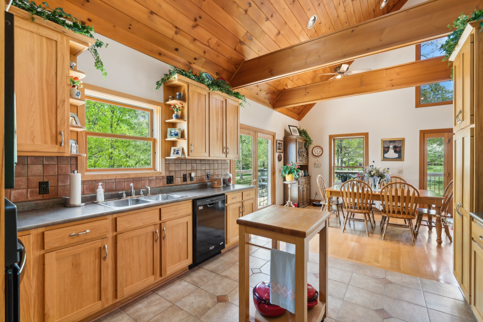 2063 Laurel Lake Dr