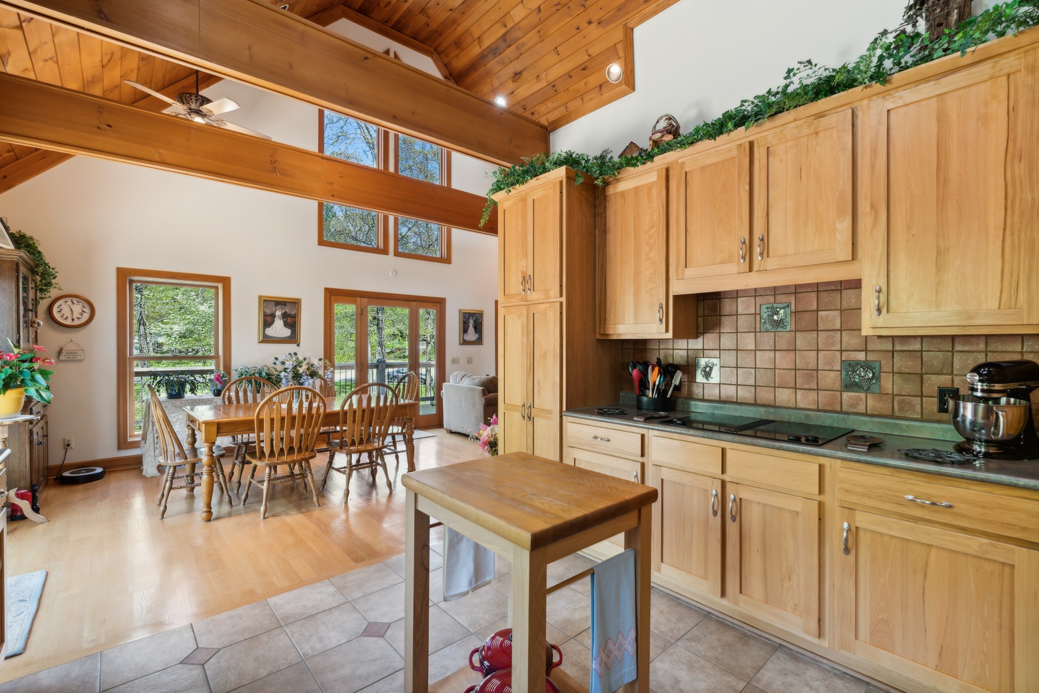 2063 Laurel Lake Dr