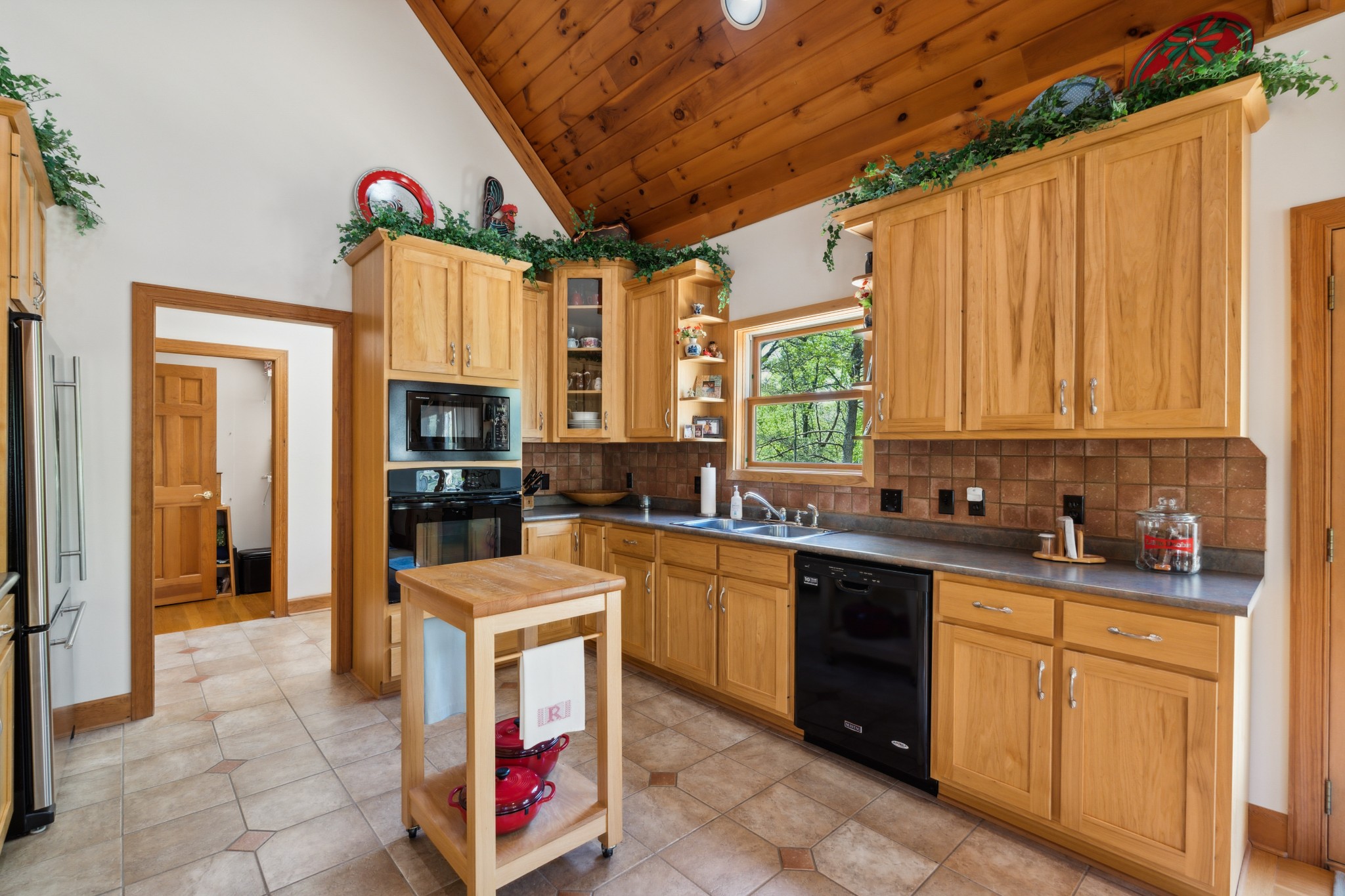 2063 Laurel Lake Dr
