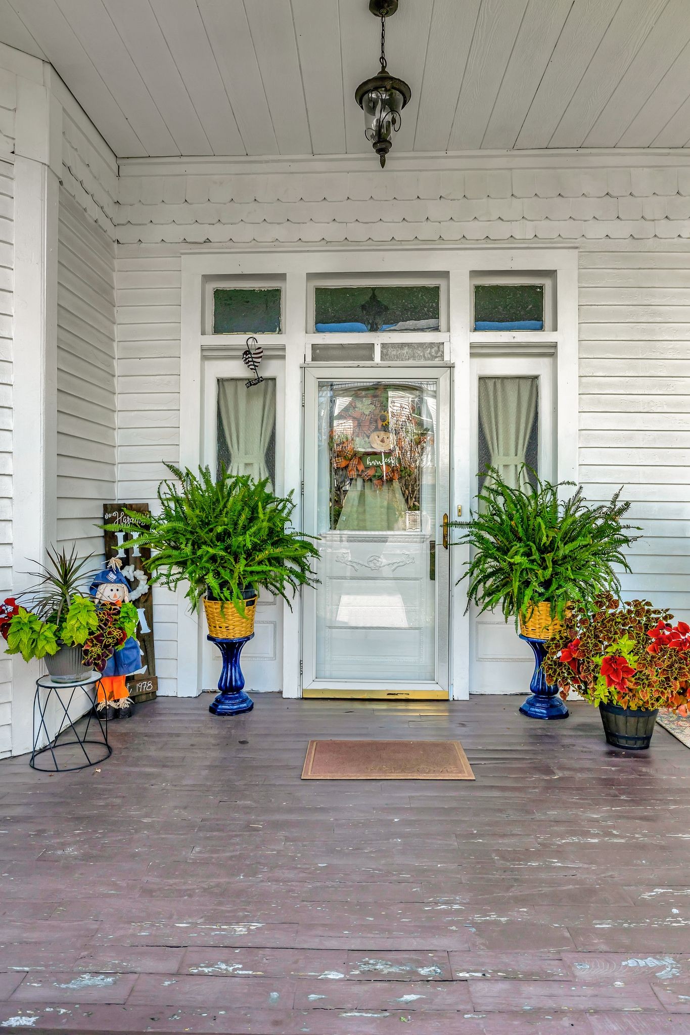 304 Russell St