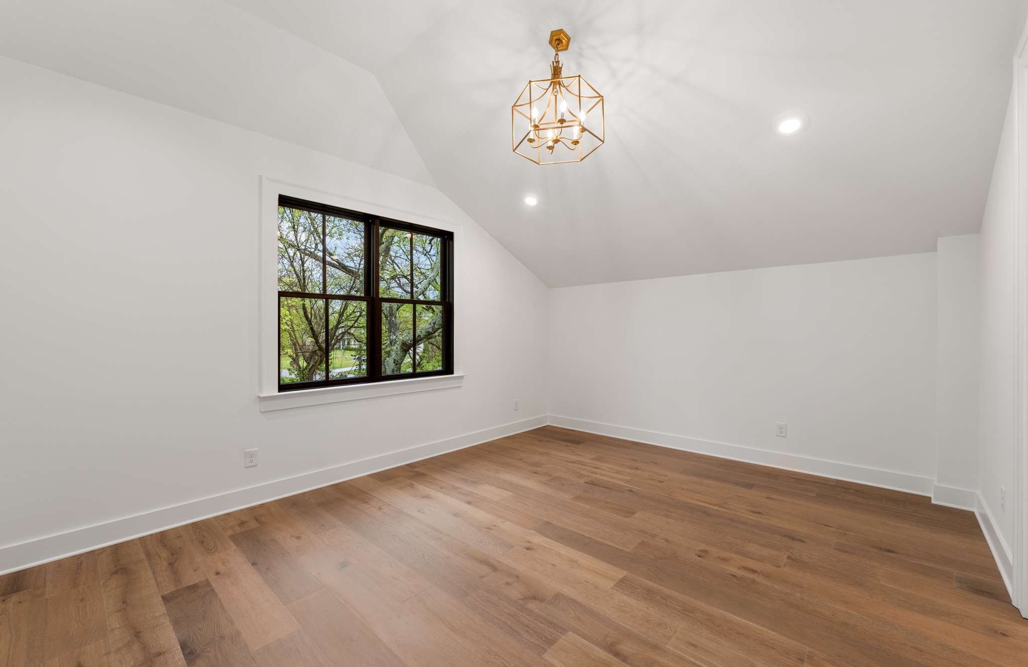 1129 Sewanee Rd