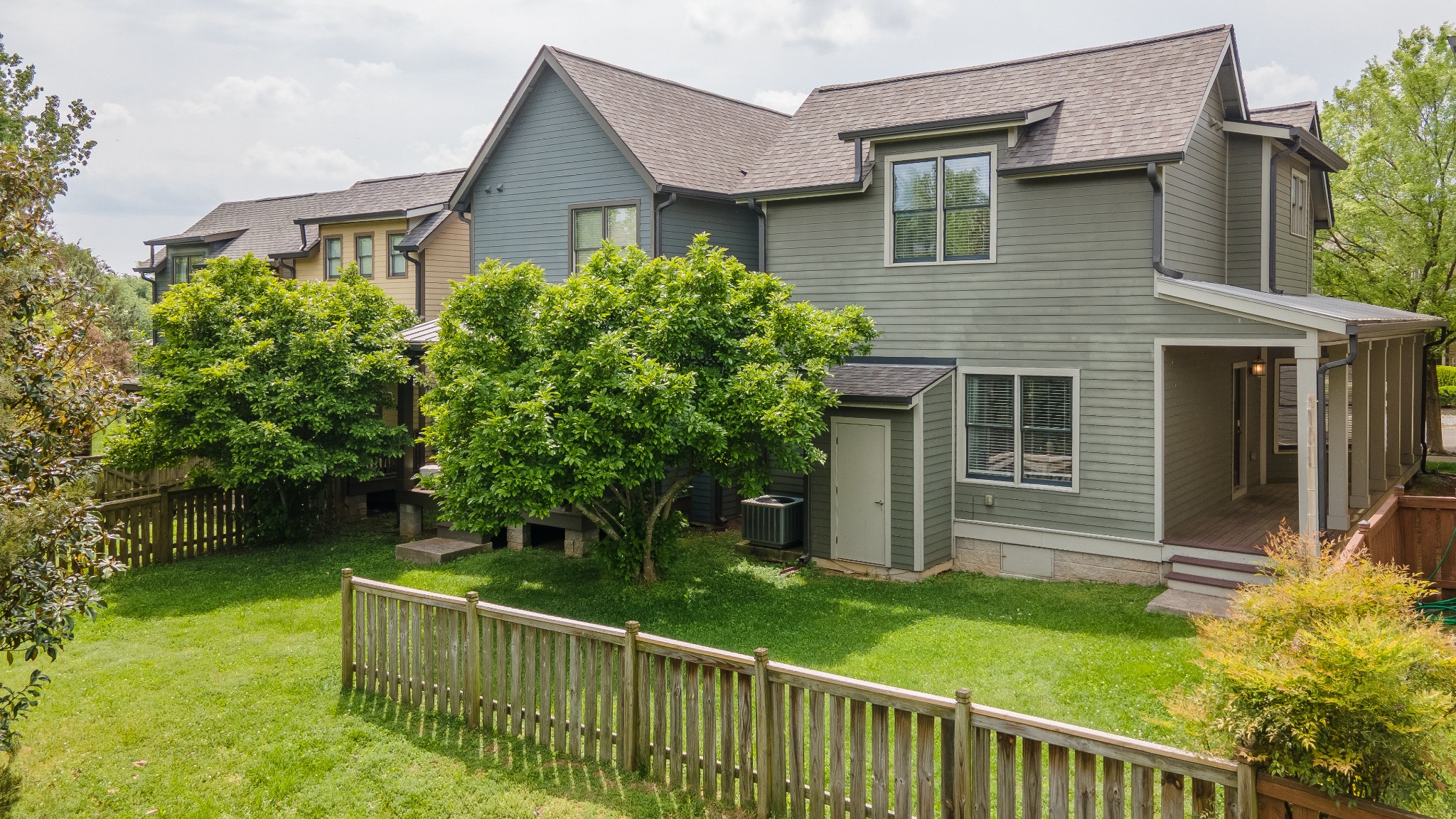 328 Sylvan Park Ln