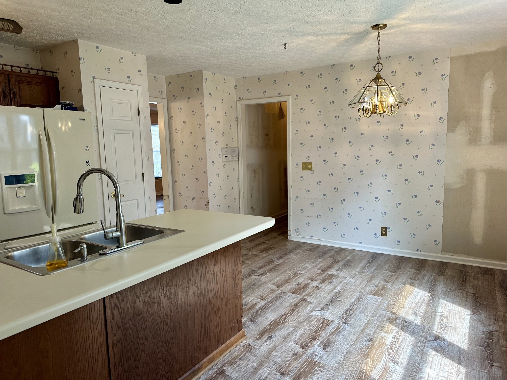 130 Hearthstone Manor Cir