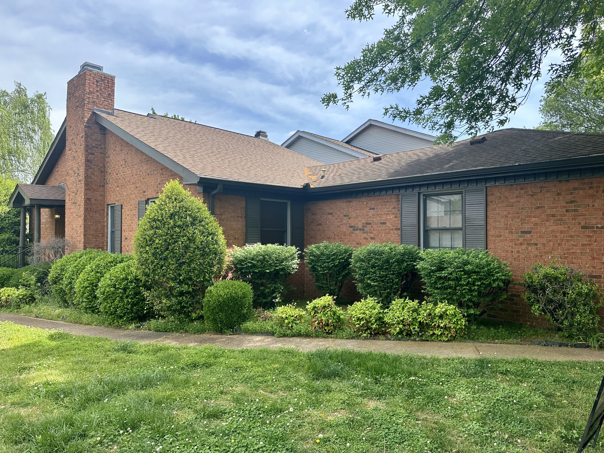 130 Hearthstone Manor Cir