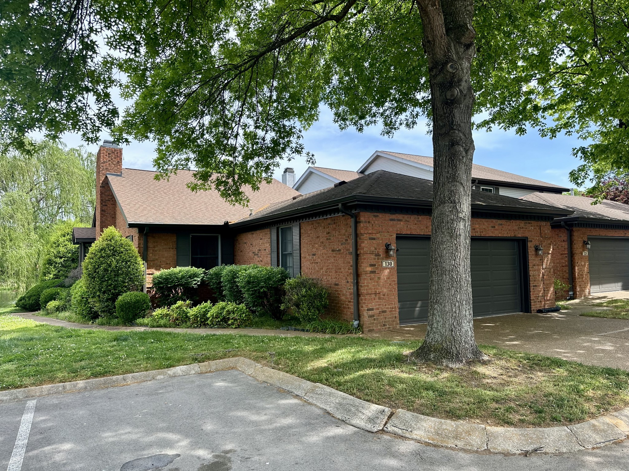 130 Hearthstone Manor Cir