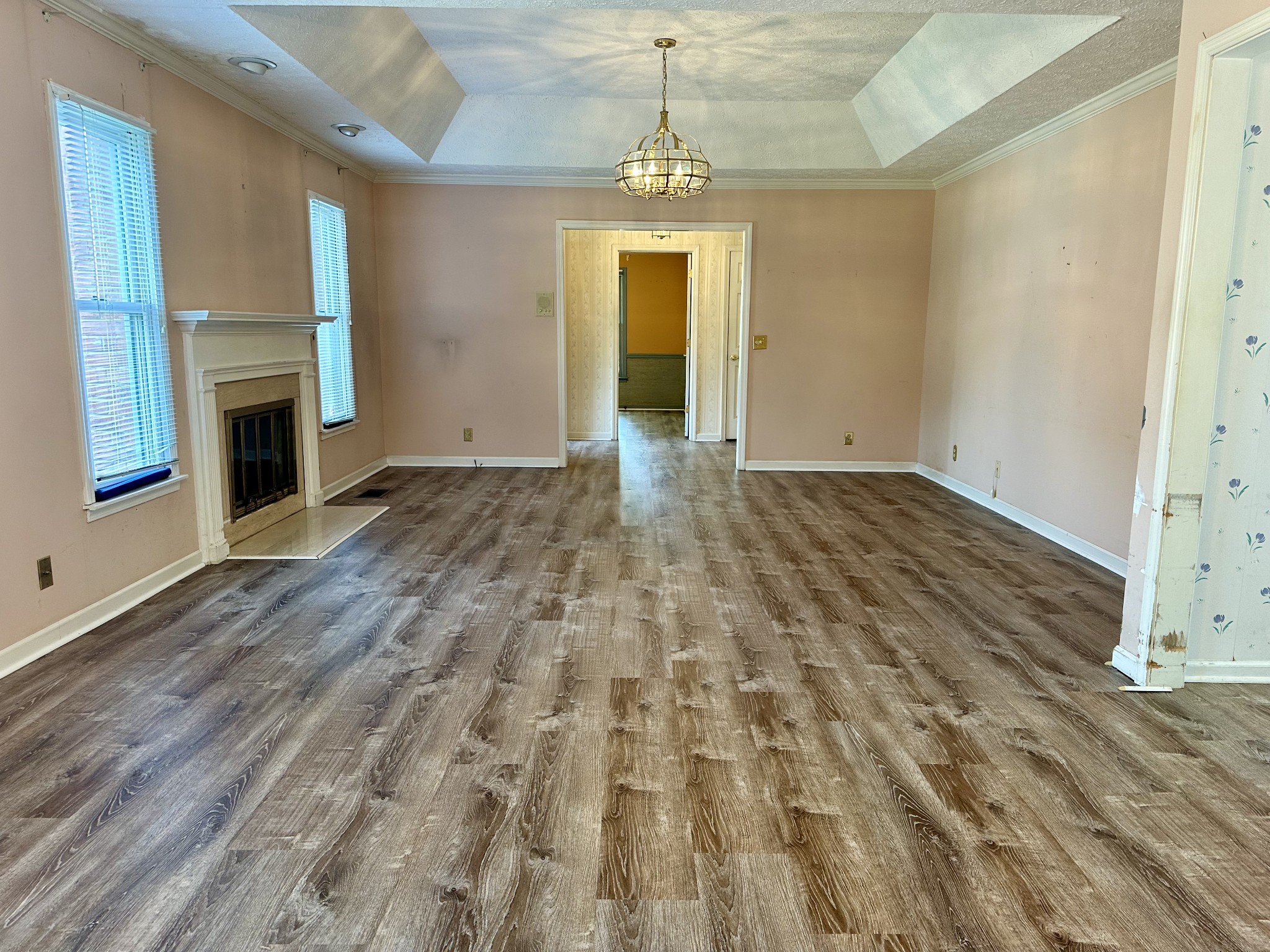 130 Hearthstone Manor Cir