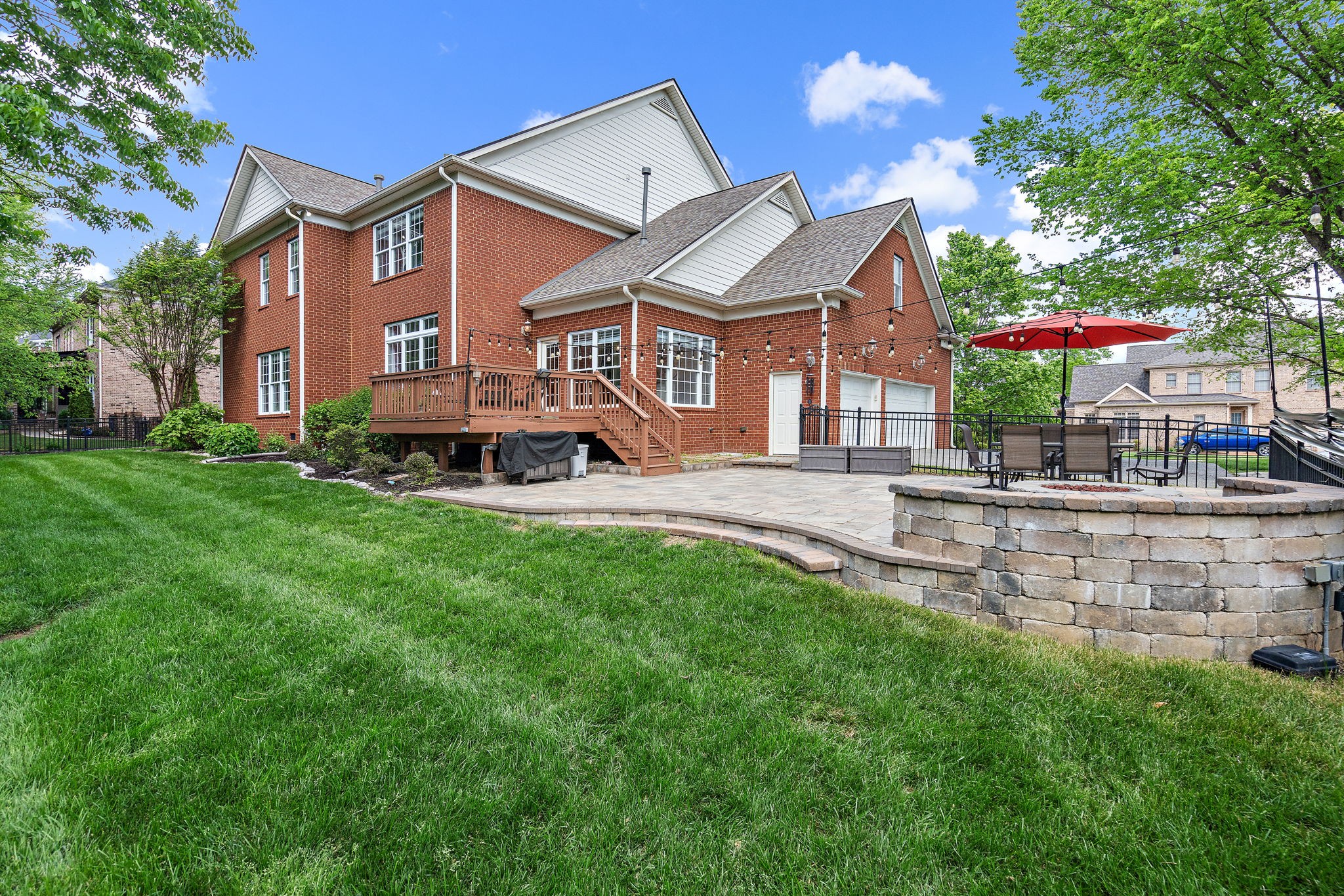 1876 Erlinger Dr