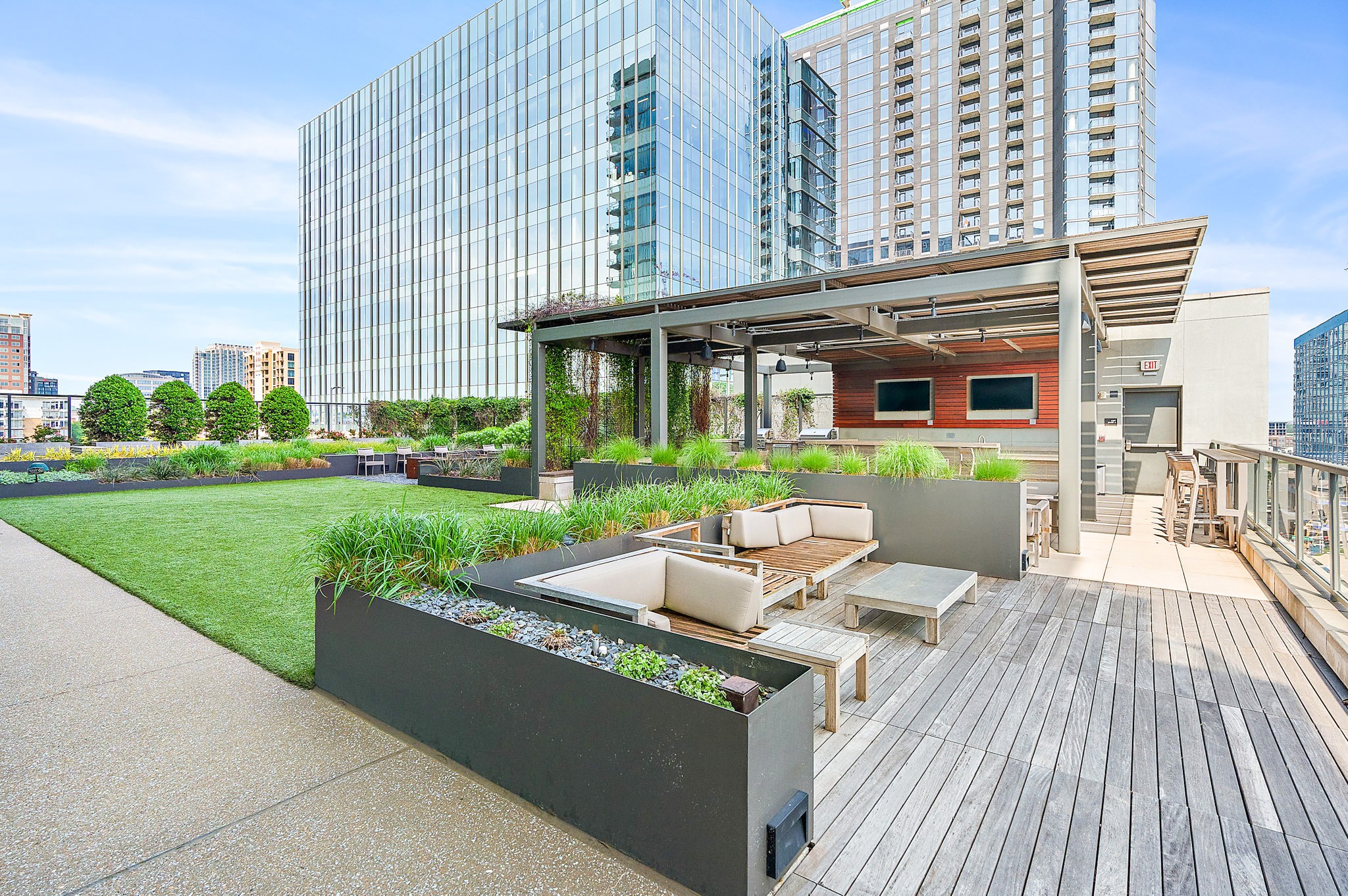 1212 Laurel St Unit: 301
