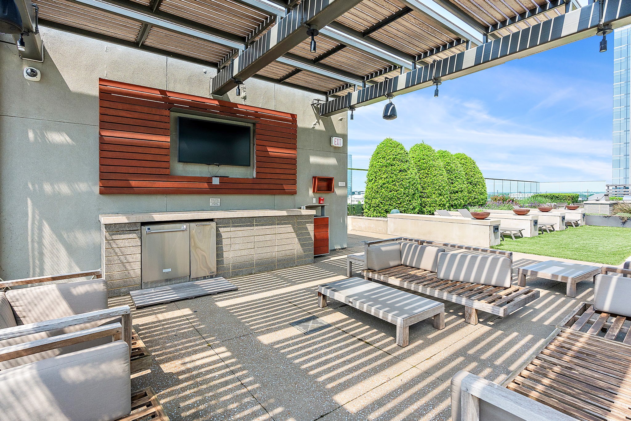 1212 Laurel St Unit: 301