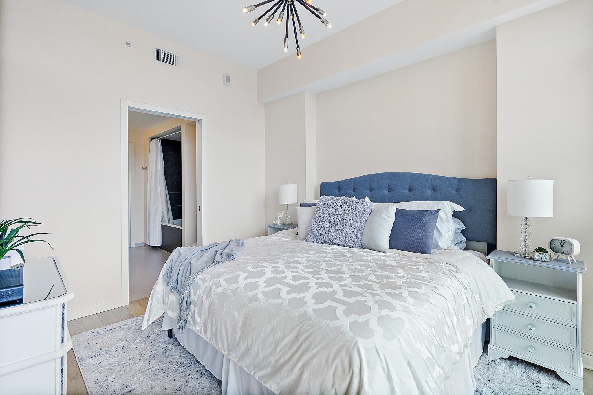 1212 Laurel St Unit: 301