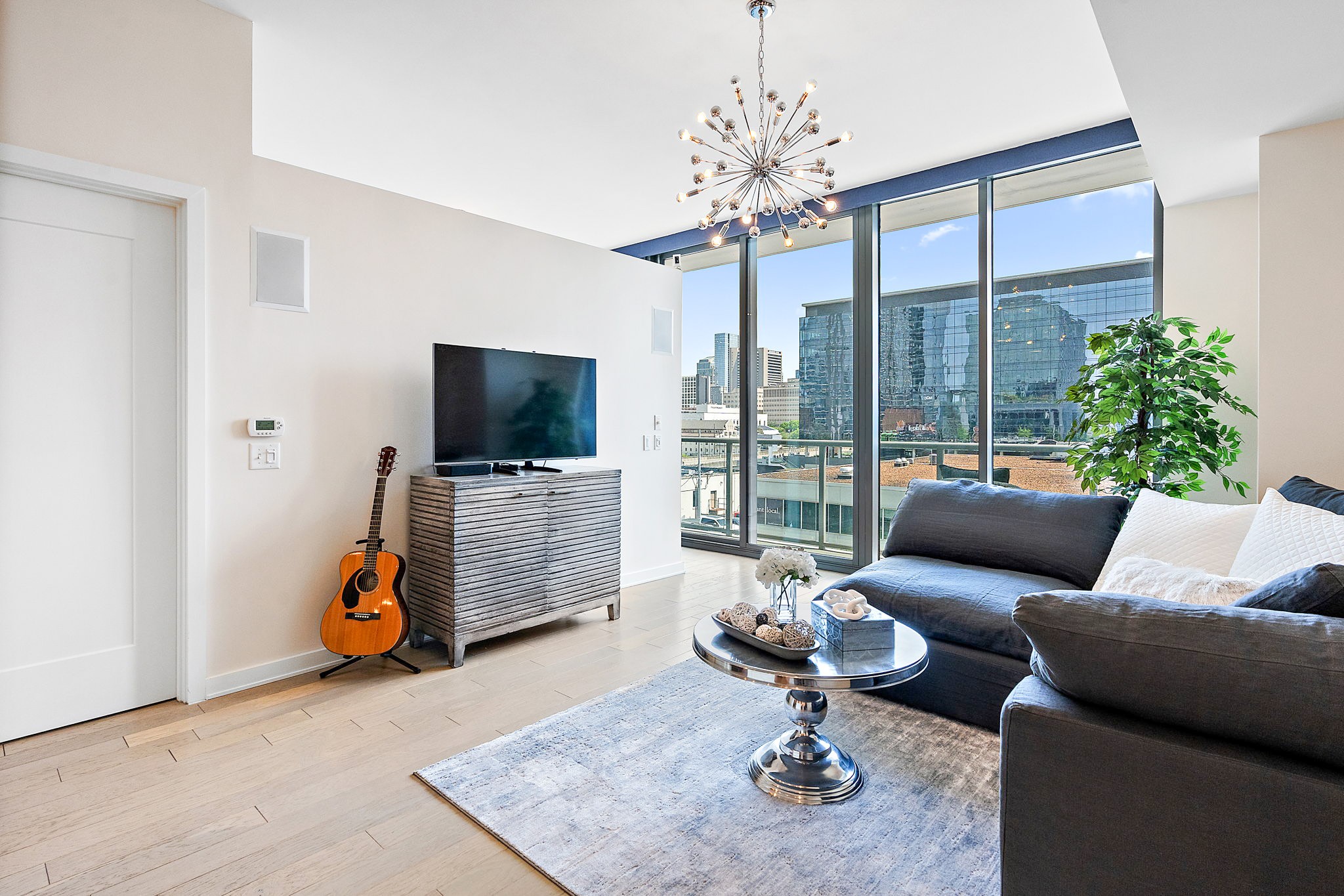 1212 Laurel St Unit: 301