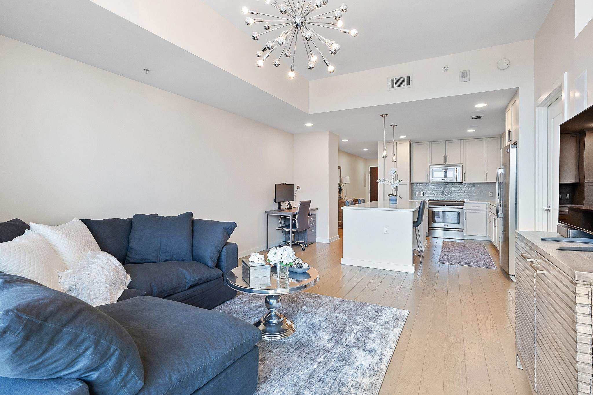1212 Laurel St Unit: 301