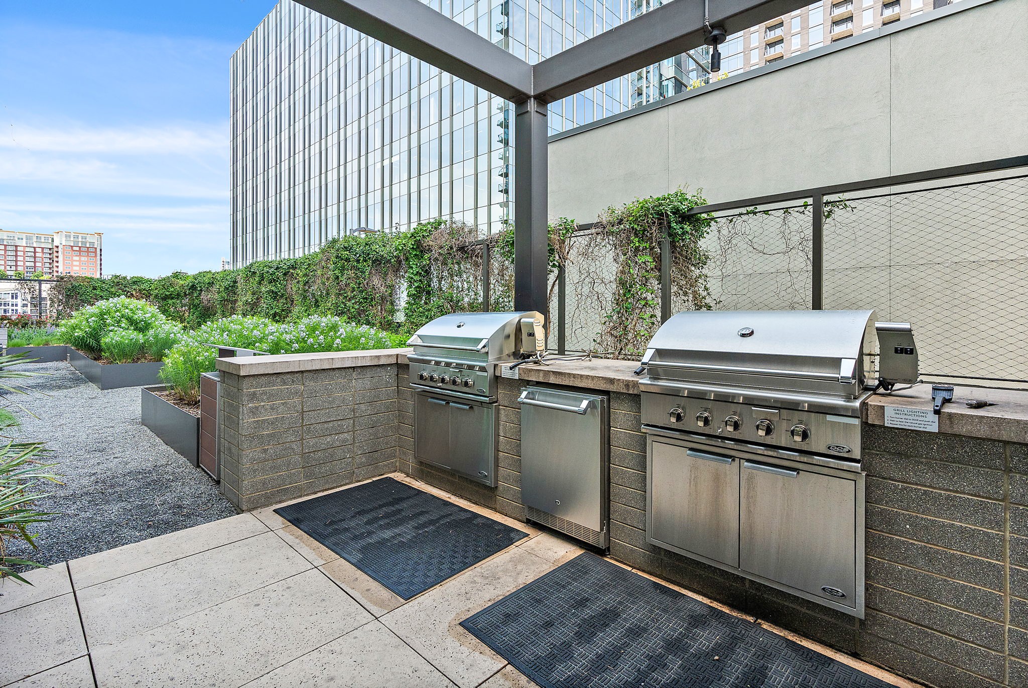 1212 Laurel St Unit: 301