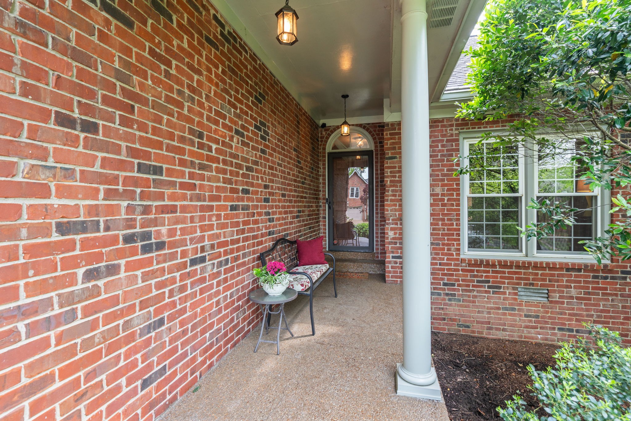 102 Braxton Hill Ct
