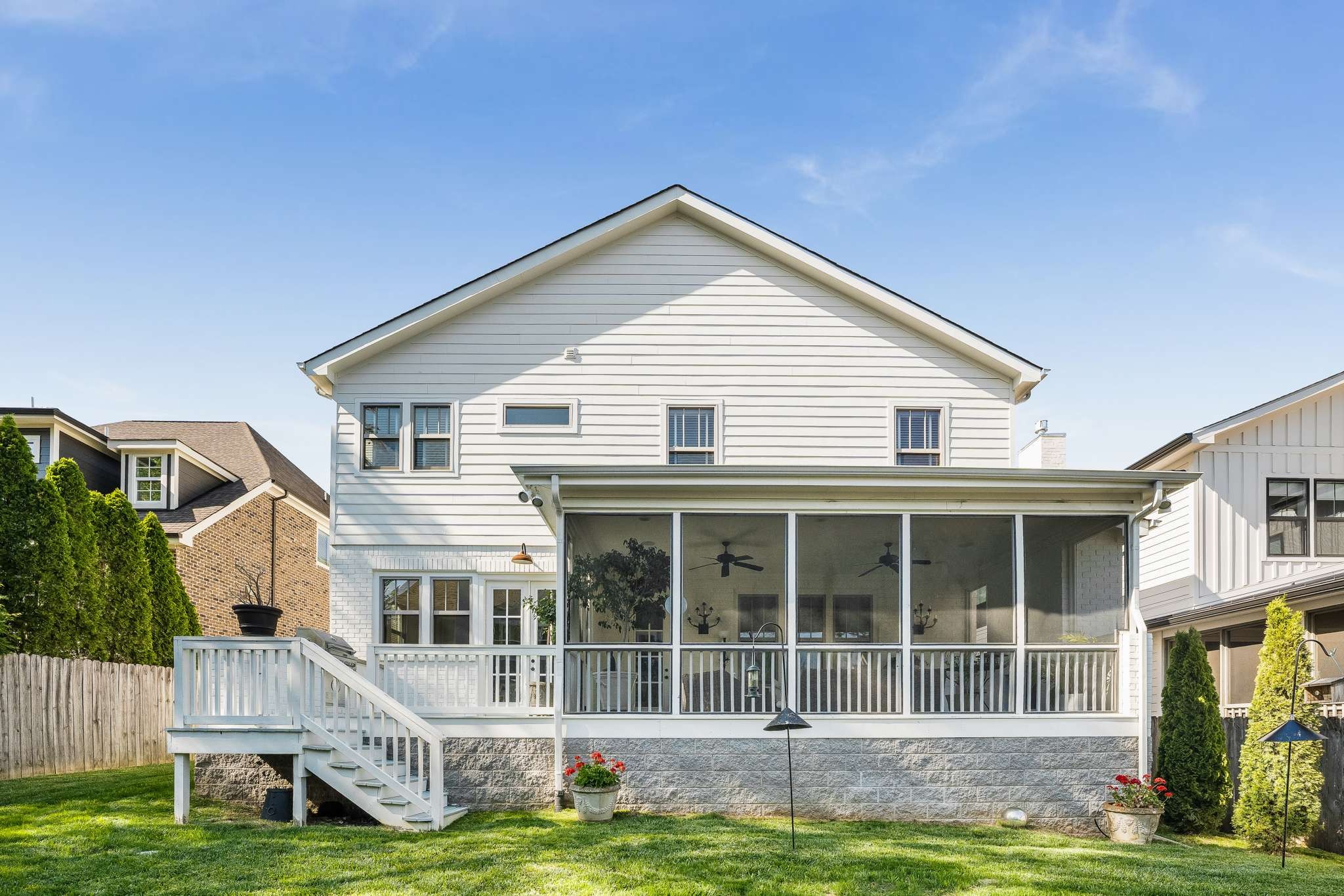 1723 Hillmont Dr