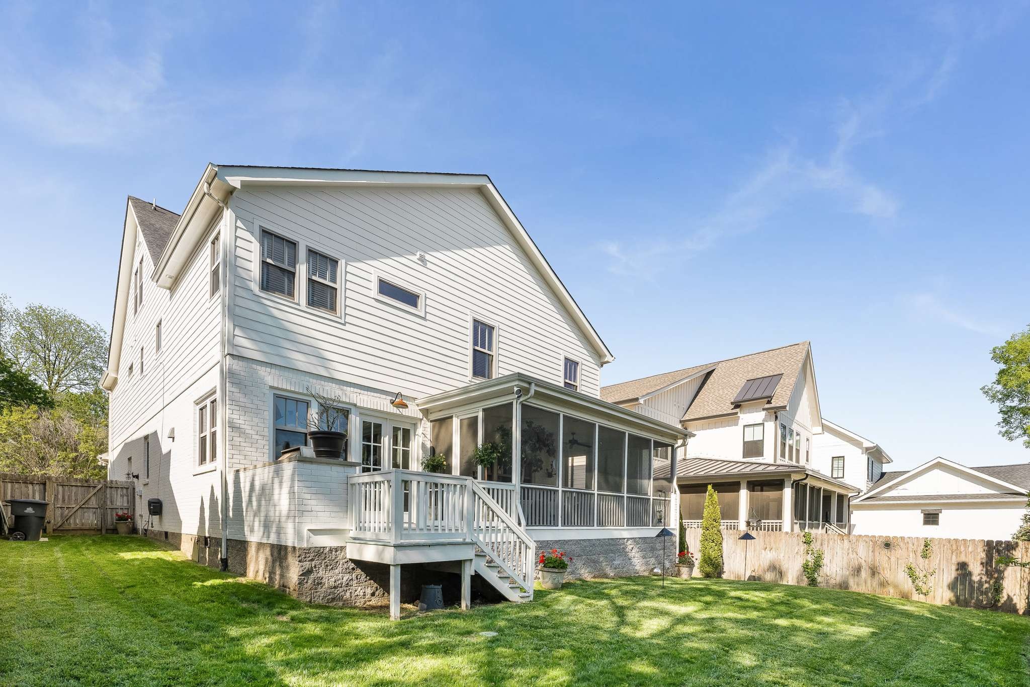 1723 Hillmont Dr