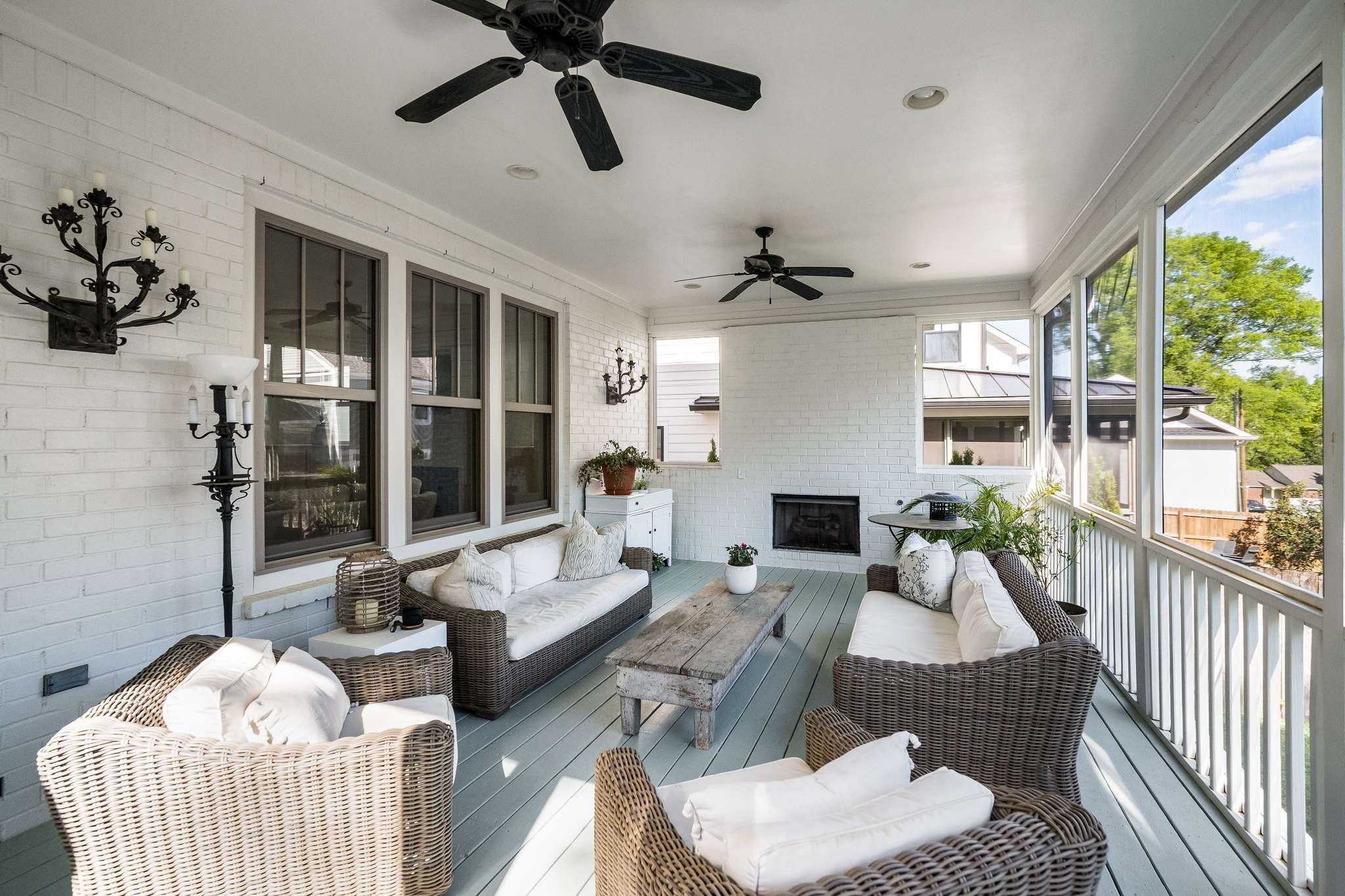 1723 Hillmont Dr