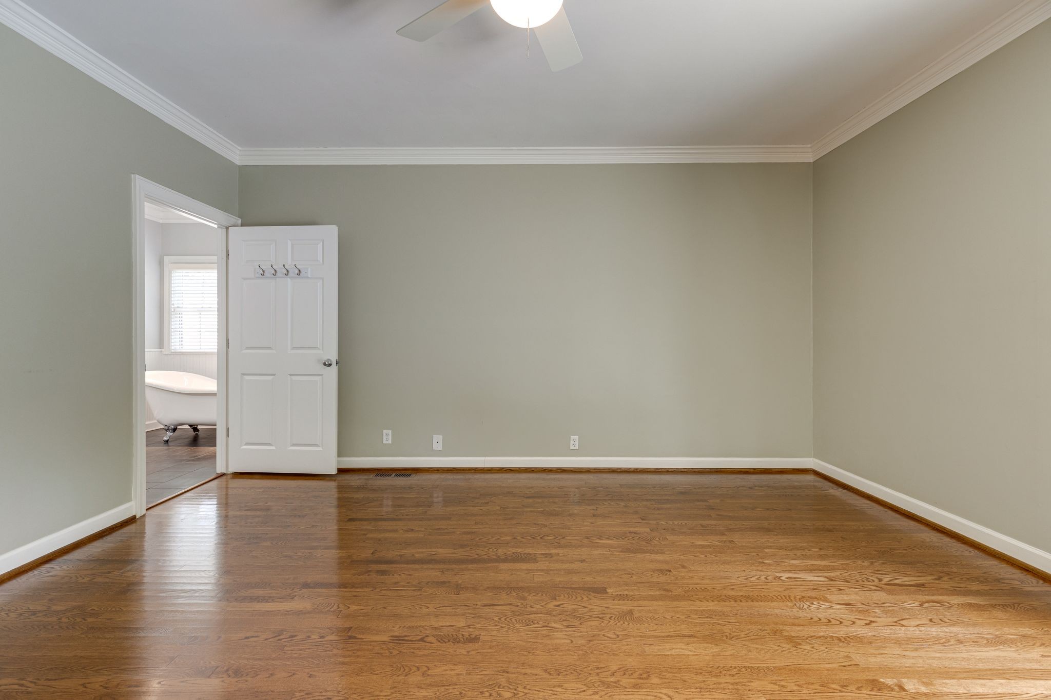 2723 Abbott Martin Rd