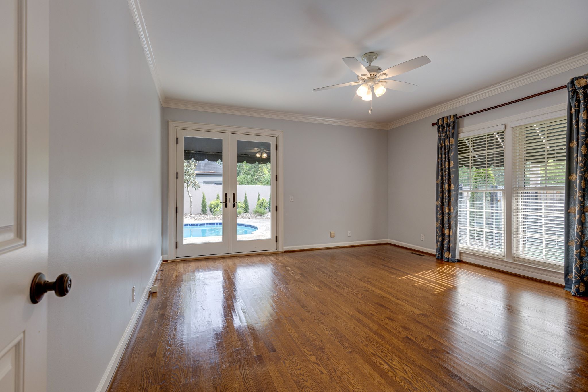 2723 Abbott Martin Rd