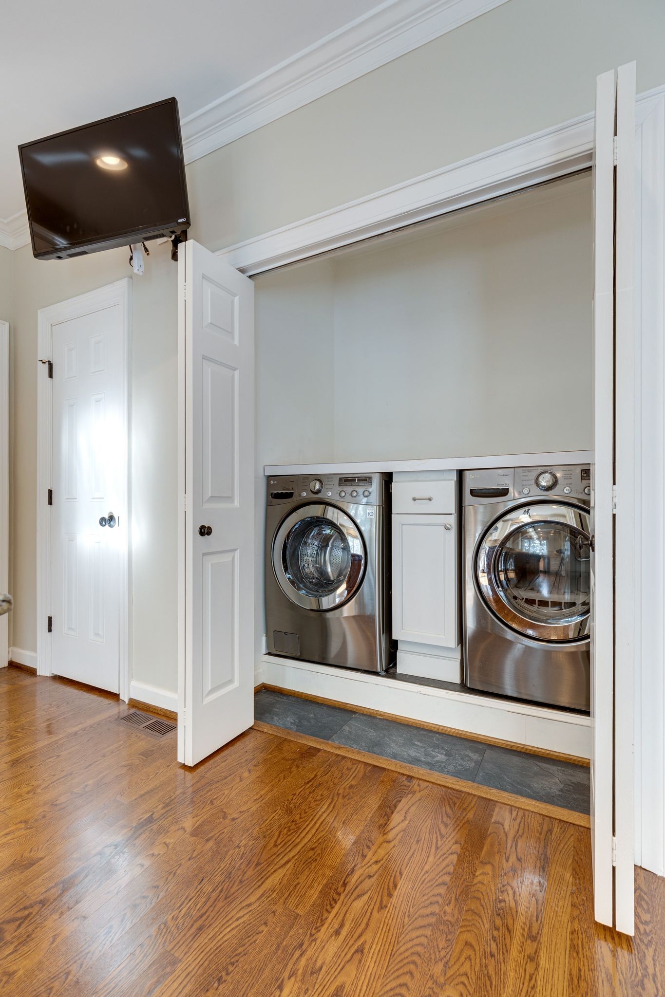 2723 Abbott Martin Rd