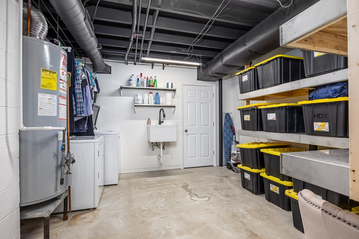 705 Baugh Rd