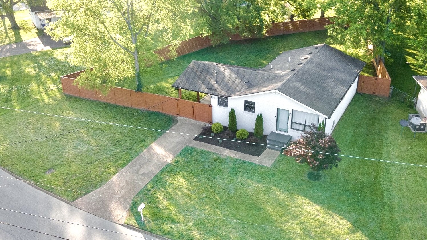 3205 Crislynndale Dr