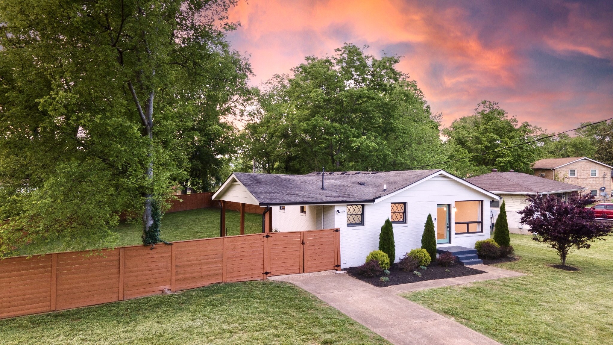 3205 Crislynndale Dr