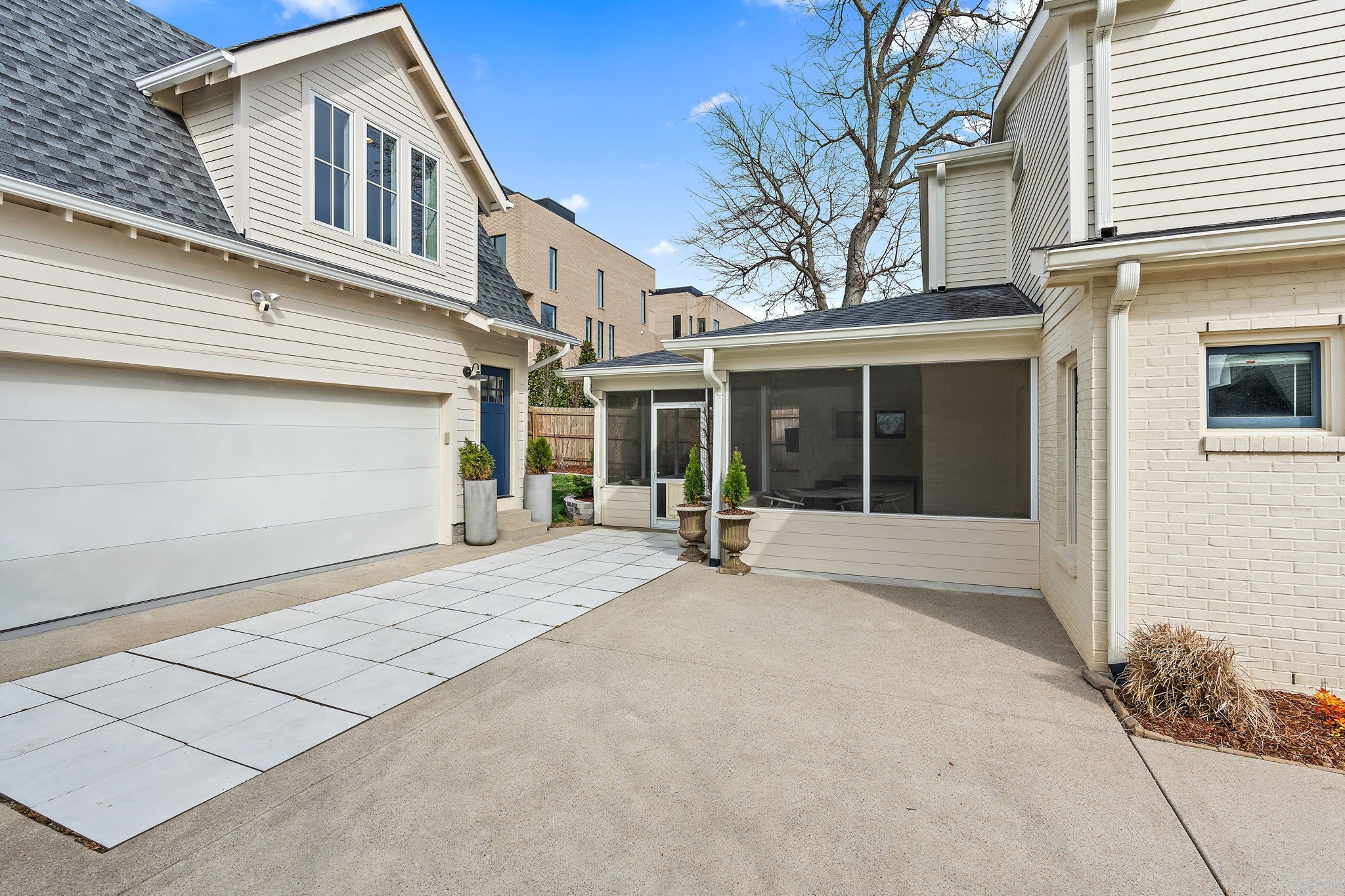 2008 Beechwood Ave