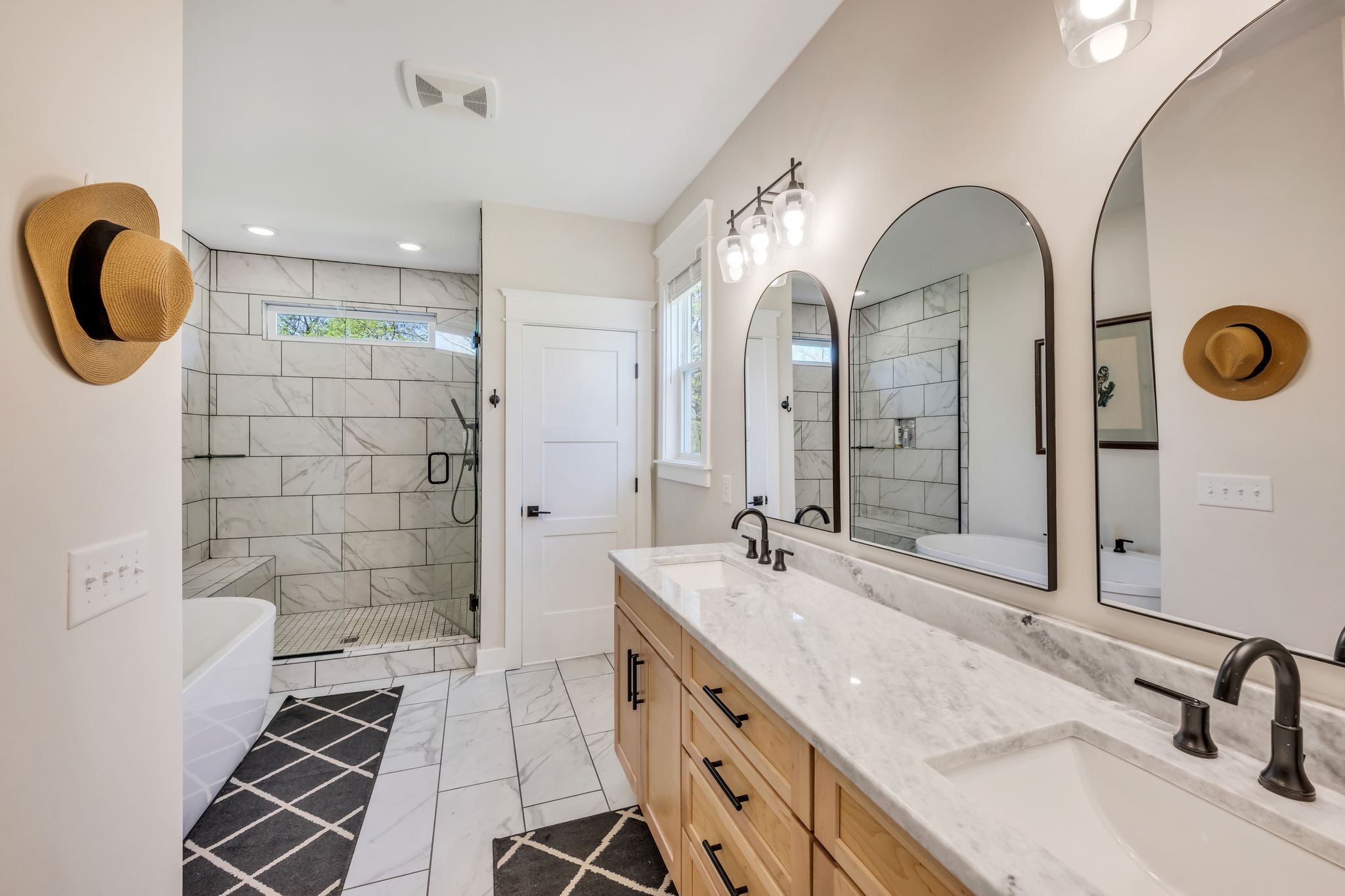 9064 Old Charlotte Pike