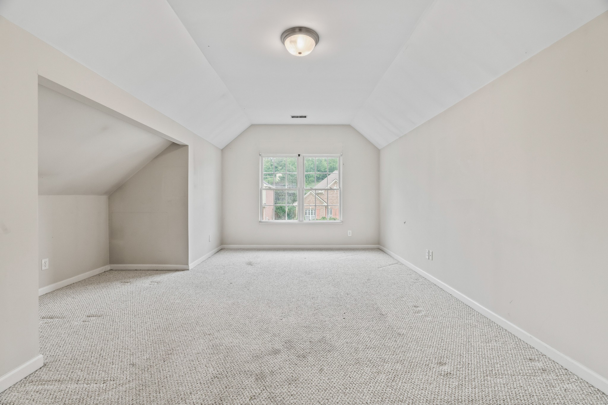 1404 S Glenleigh Ct