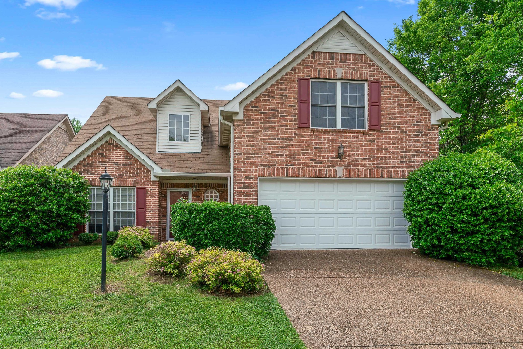 1404 S Glenleigh Ct