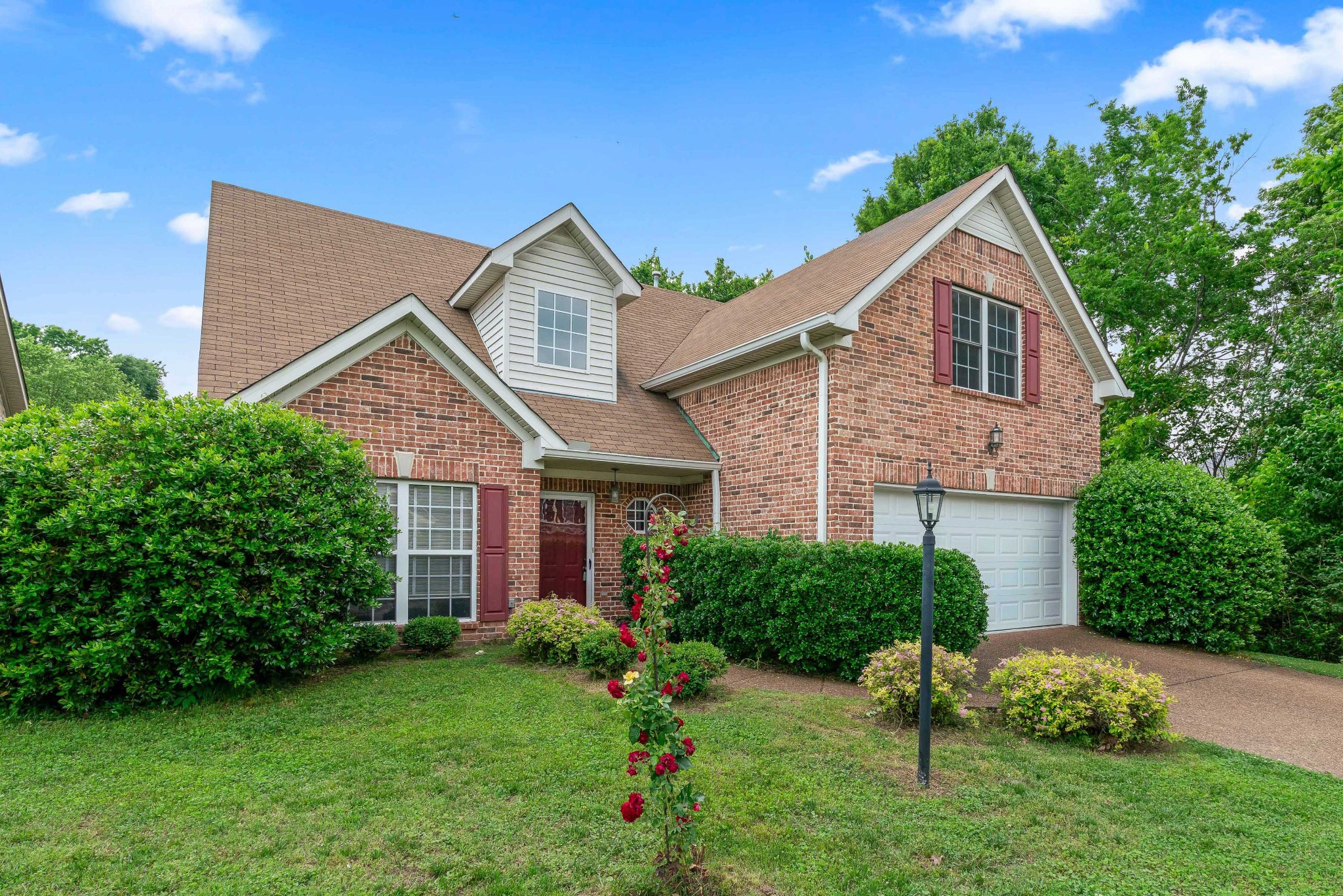 1404 S Glenleigh Ct
