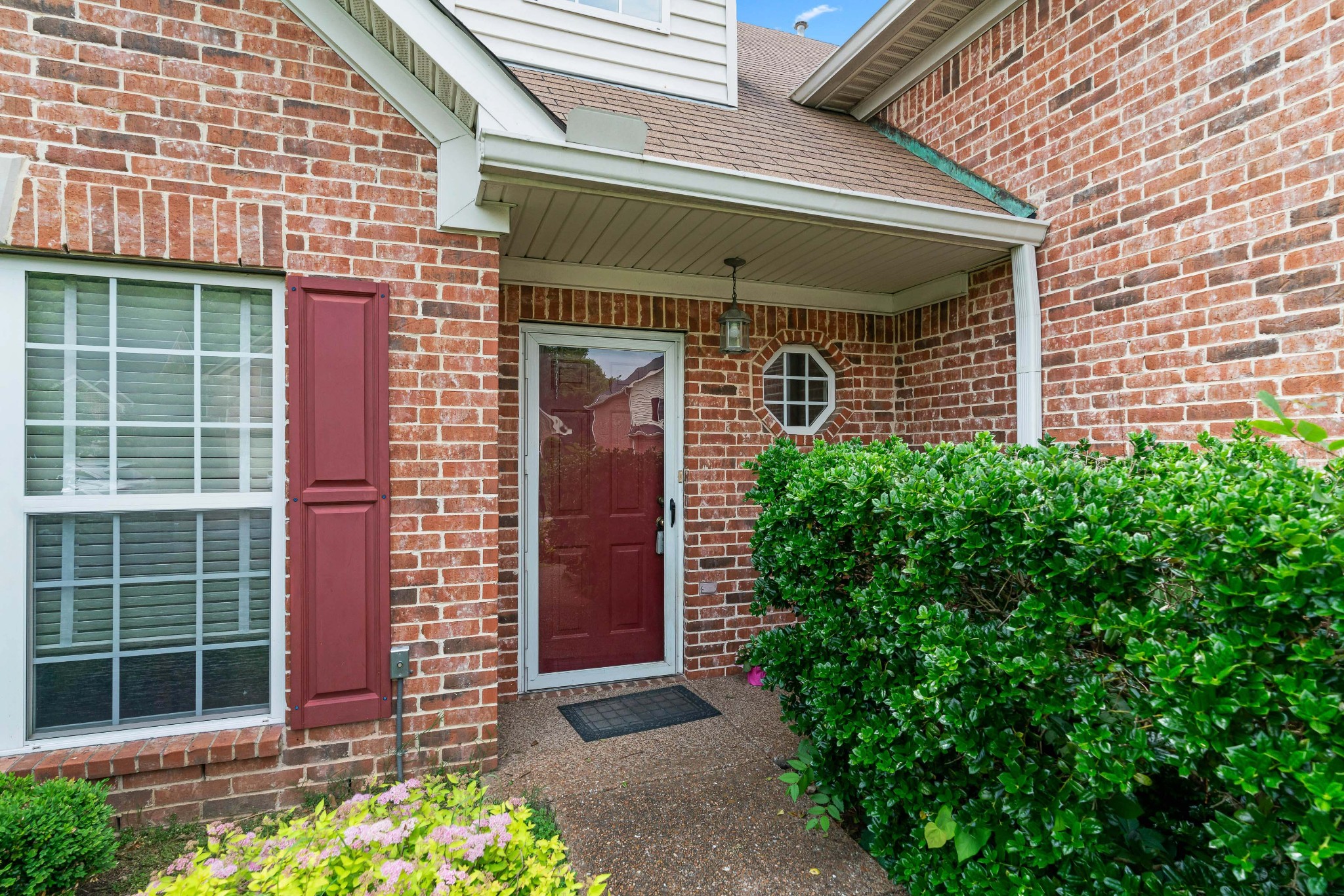 1404 S Glenleigh Ct