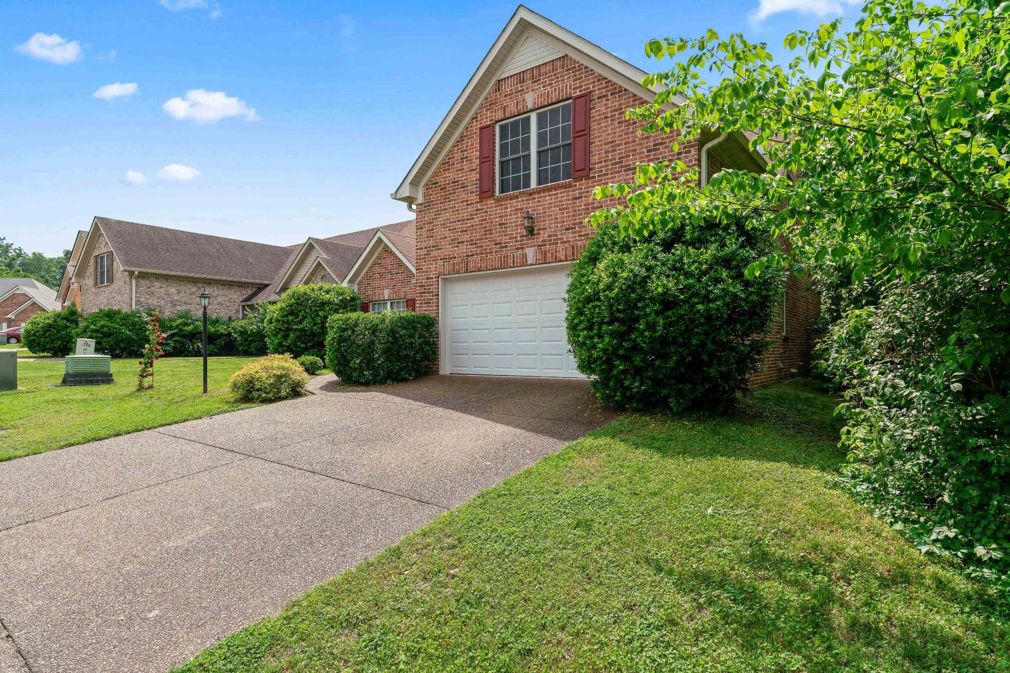 1404 S Glenleigh Ct