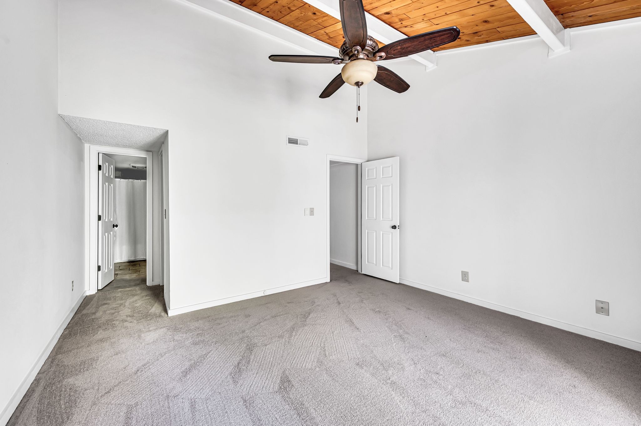 129 Holly Forest