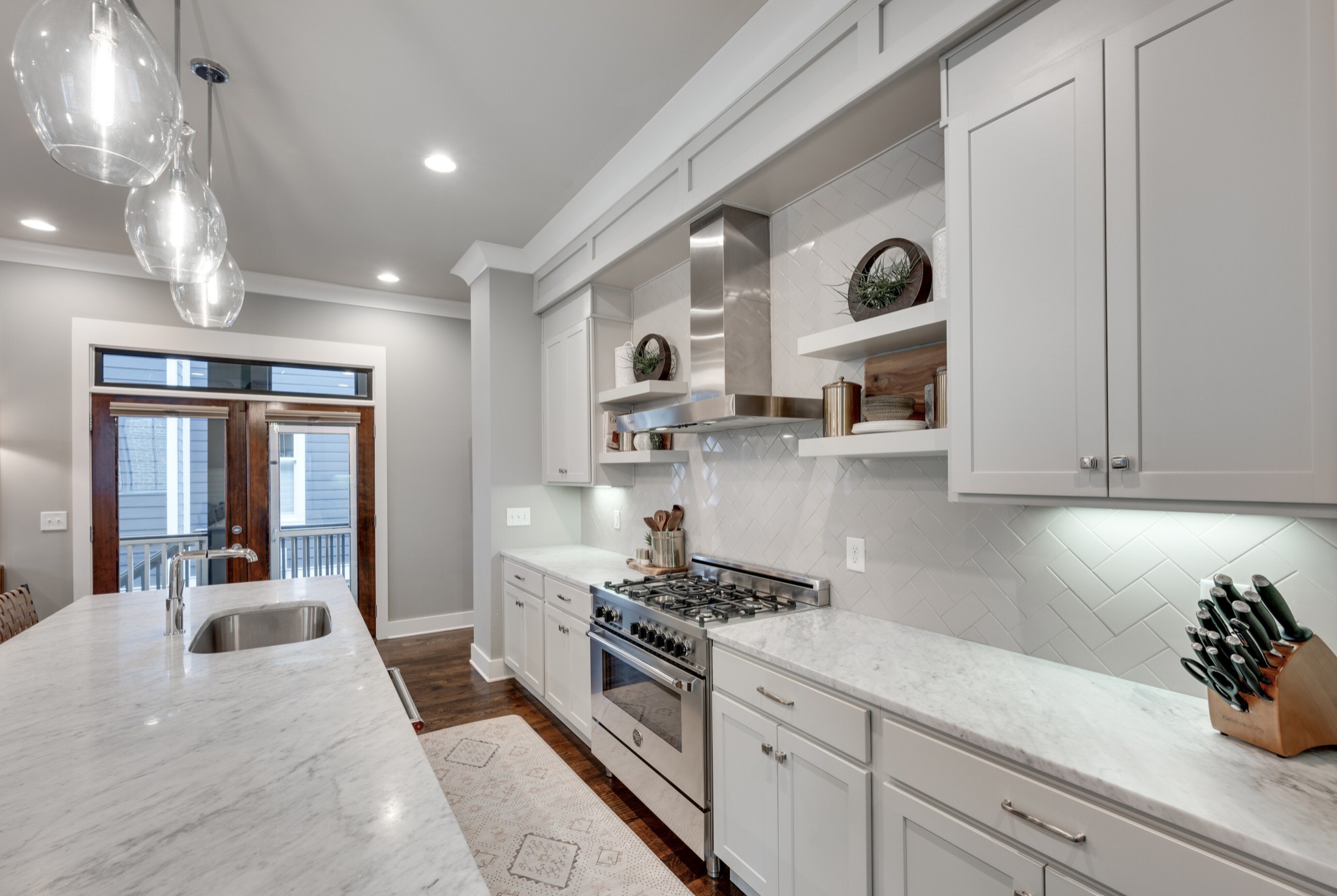 923A Gale Ln