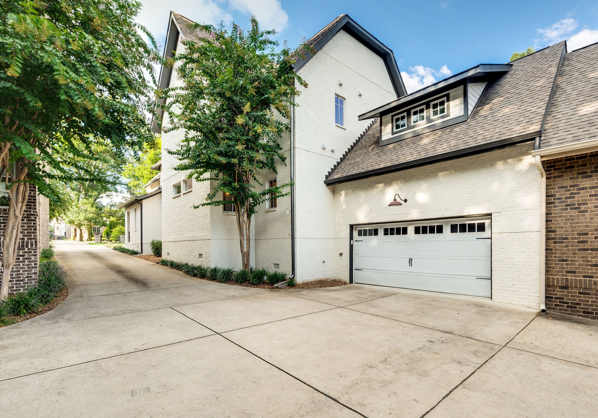 923A Gale Ln