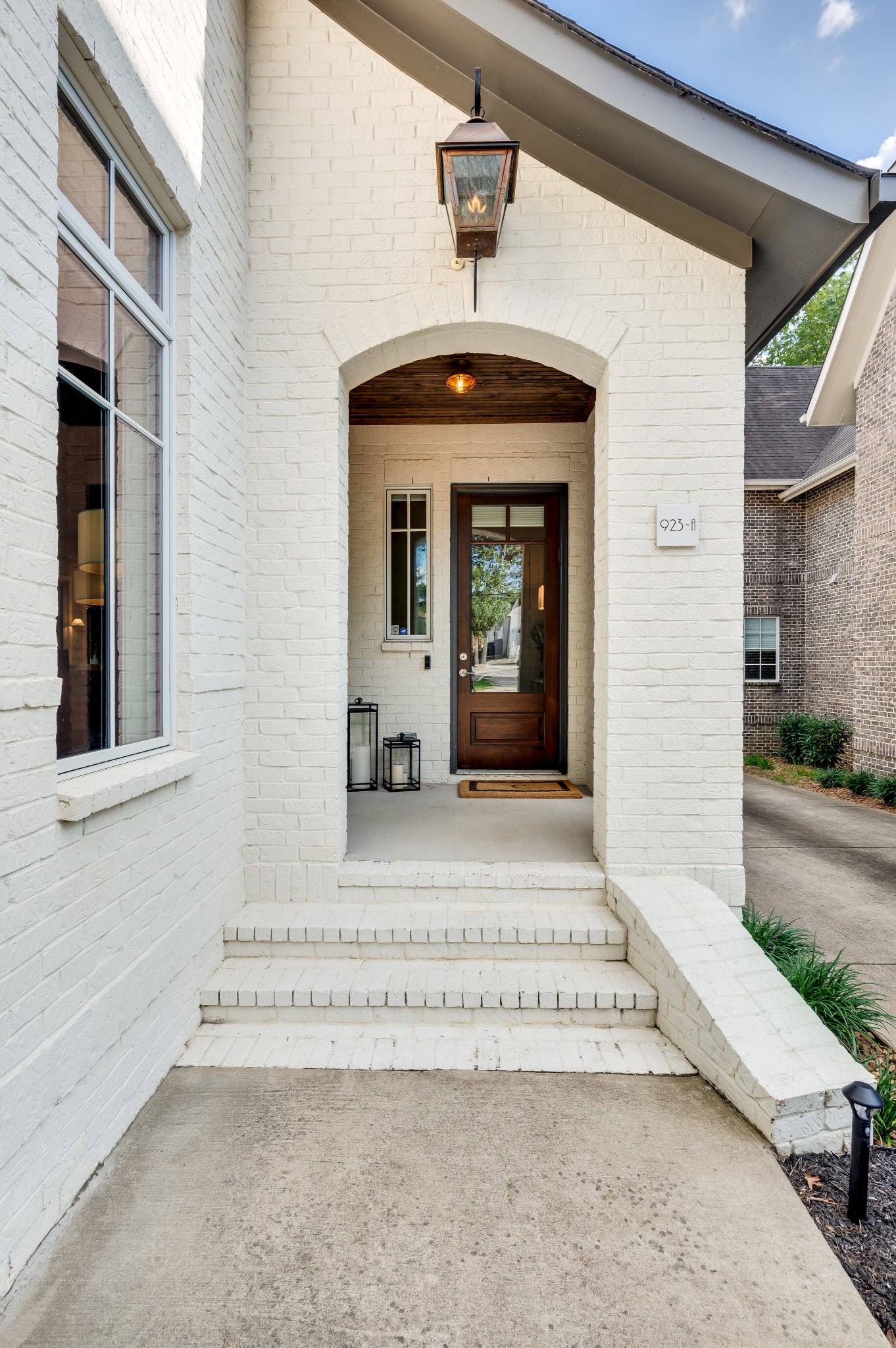 923A Gale Ln
