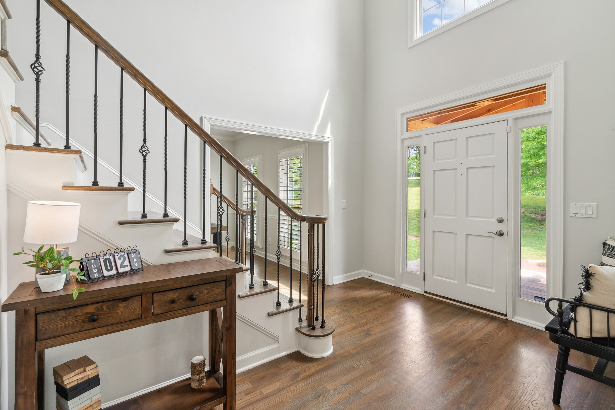 211 Hillside Dr