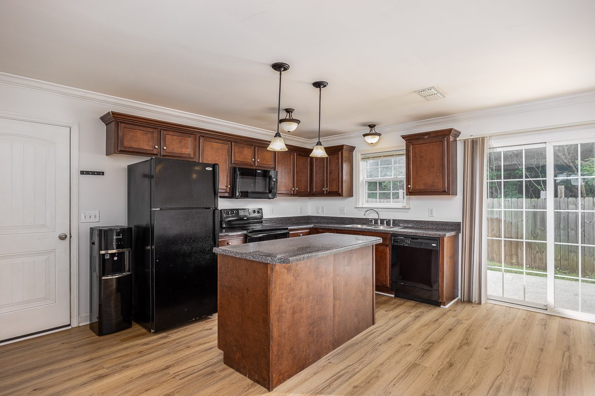 1933 Warmingfield Dr