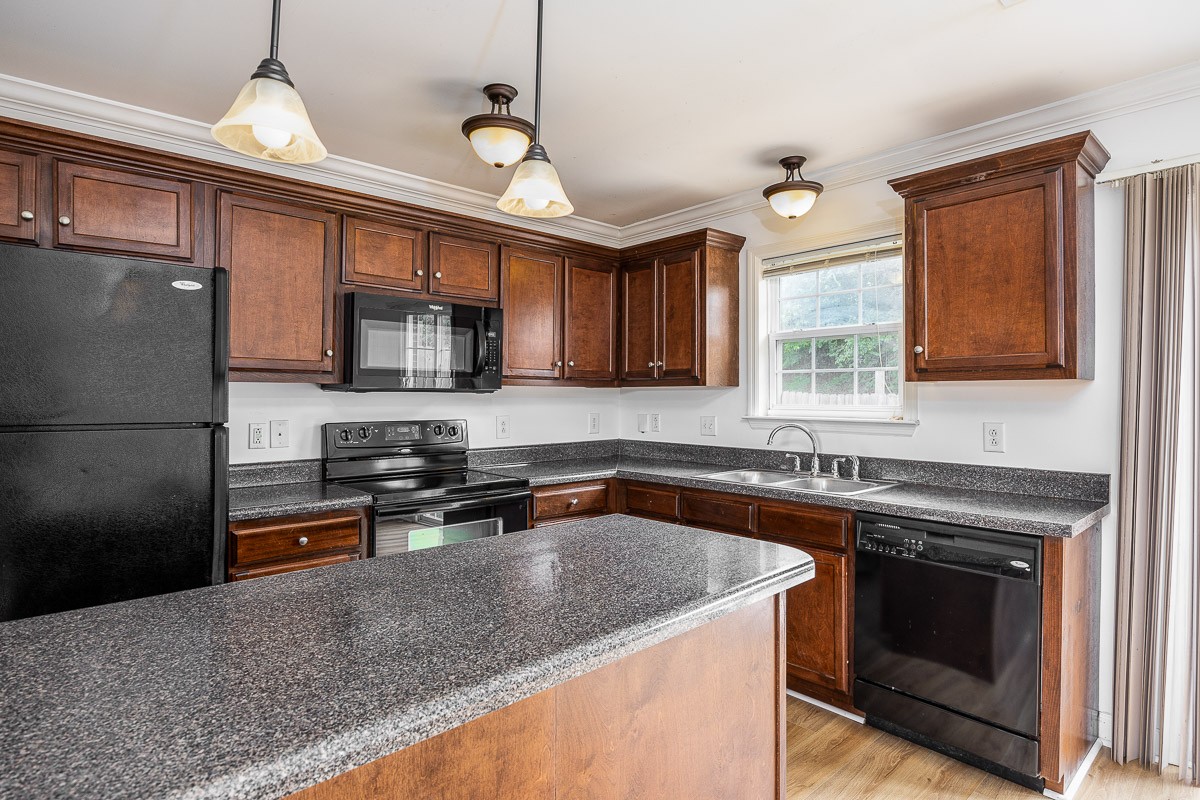 1933 Warmingfield Dr