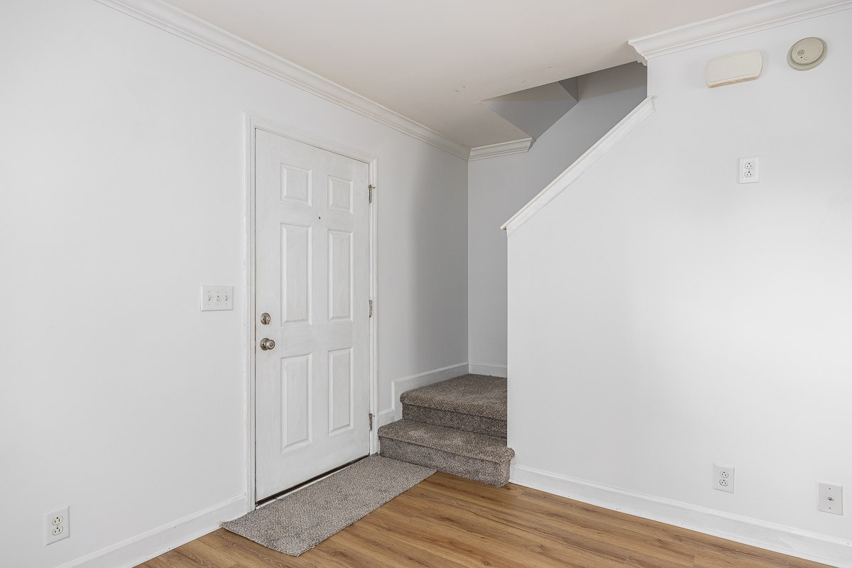 1933 Warmingfield Dr